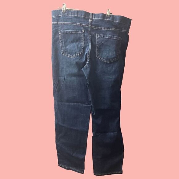 Gap Sweater w/ Tried & True Jeans / both in EUC - Picture 4 of 12